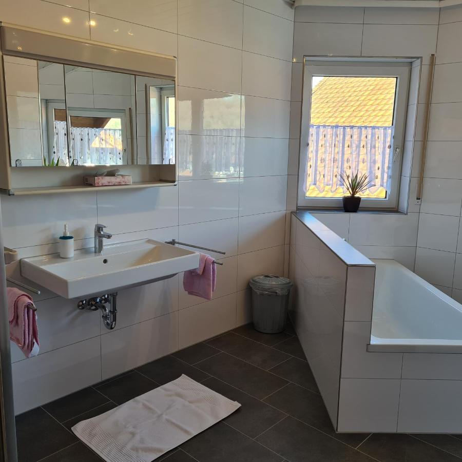 Ferienwohnung Cornelia Und Michael Persang Gbr エッペンブルン エクステリア 写真